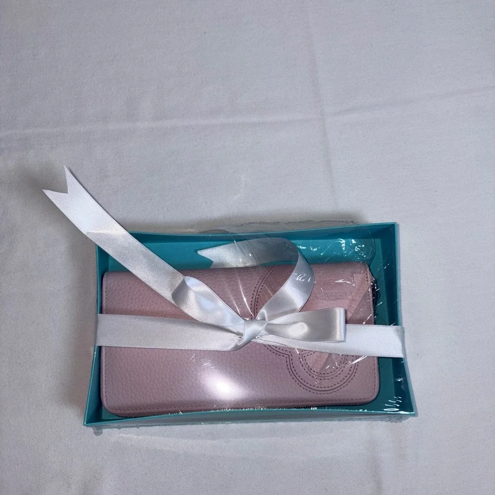 Tiffany & Co Return to Tiffany Wallet OS Pink New Pebbled Leather Zip Around